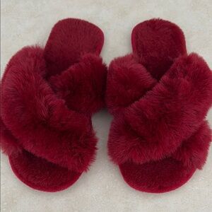 Cozy Red Faux Fur Women's Slippers